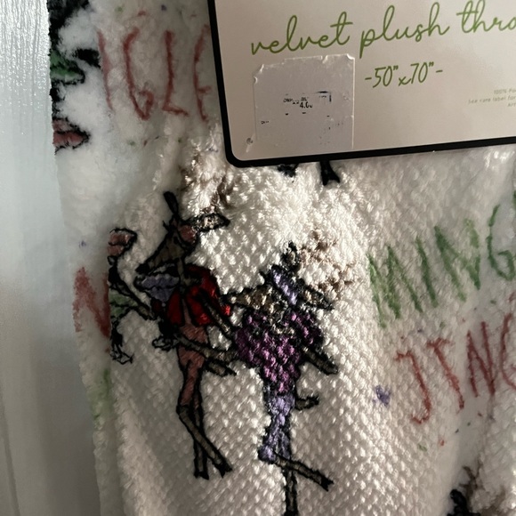 Mingle and jingle throw blanket - Picture 4 of 4